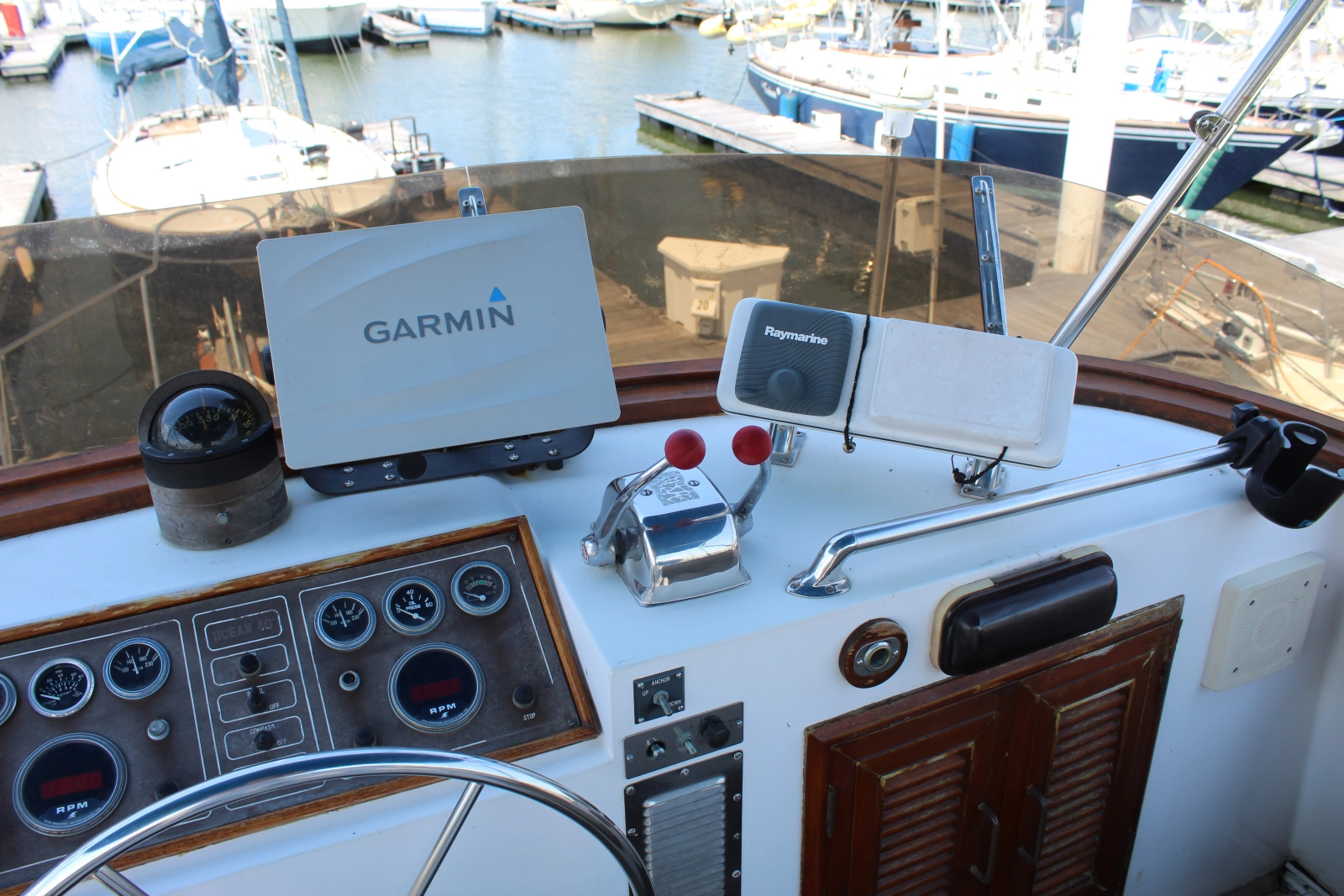 1983 Ocean Alexander 40 Double Cabin