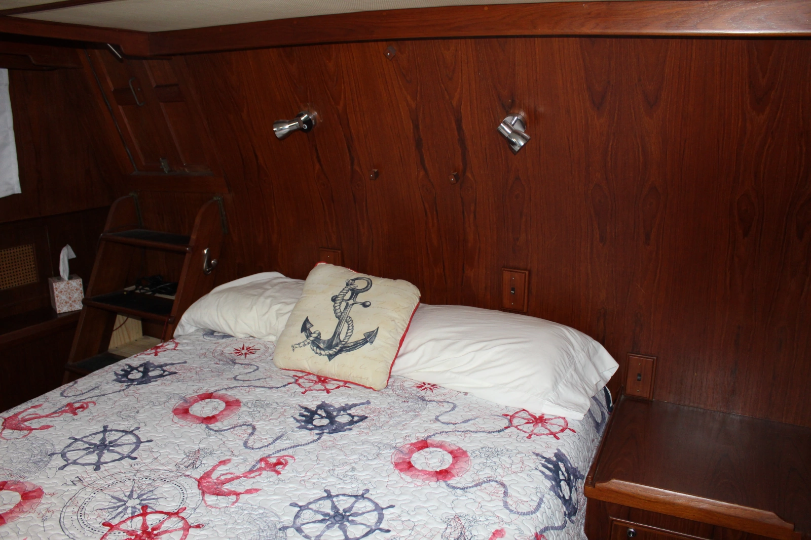 1983 Ocean Alexander 40 Double Cabin