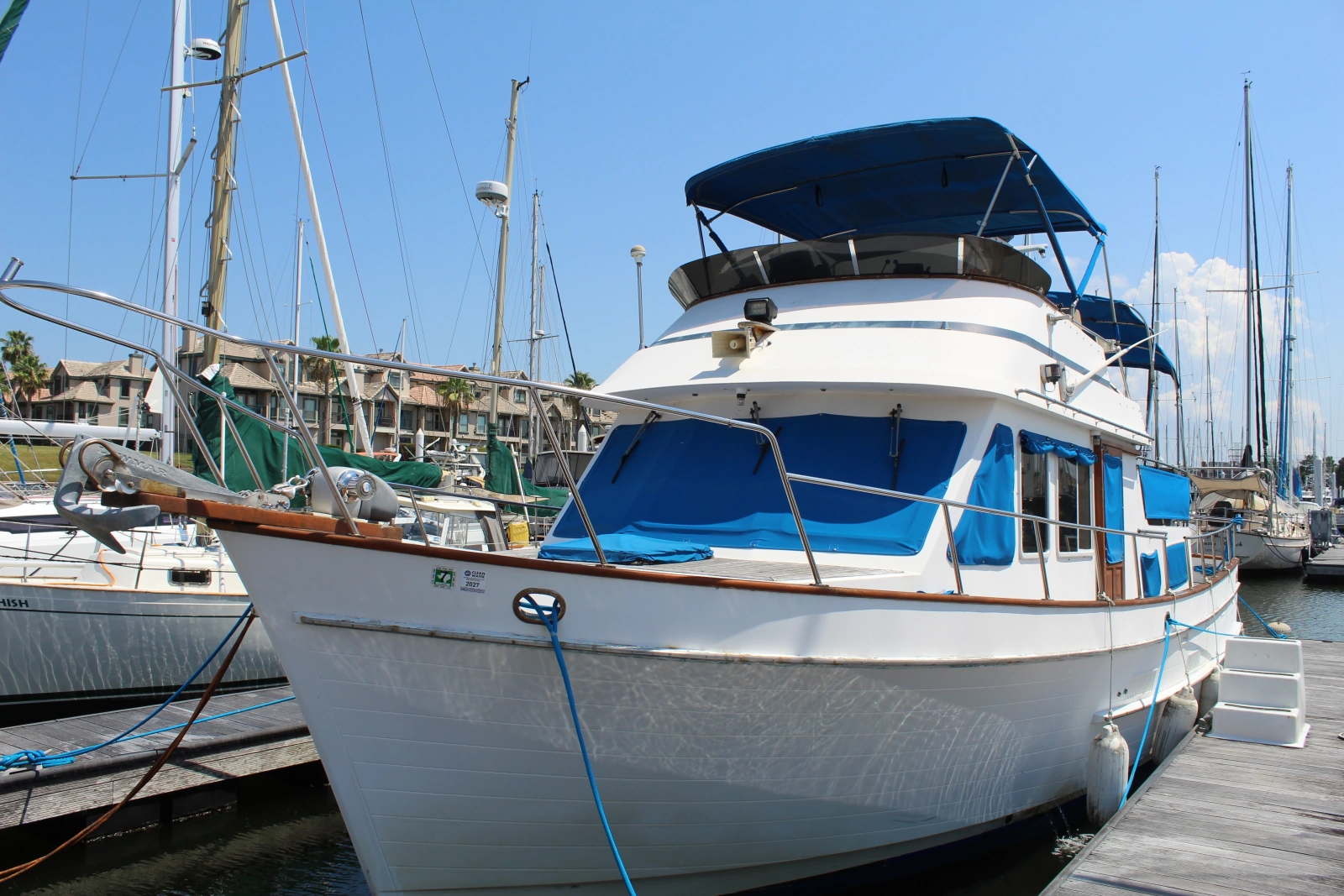 1983 Ocean Alexander 40 Double Cabin