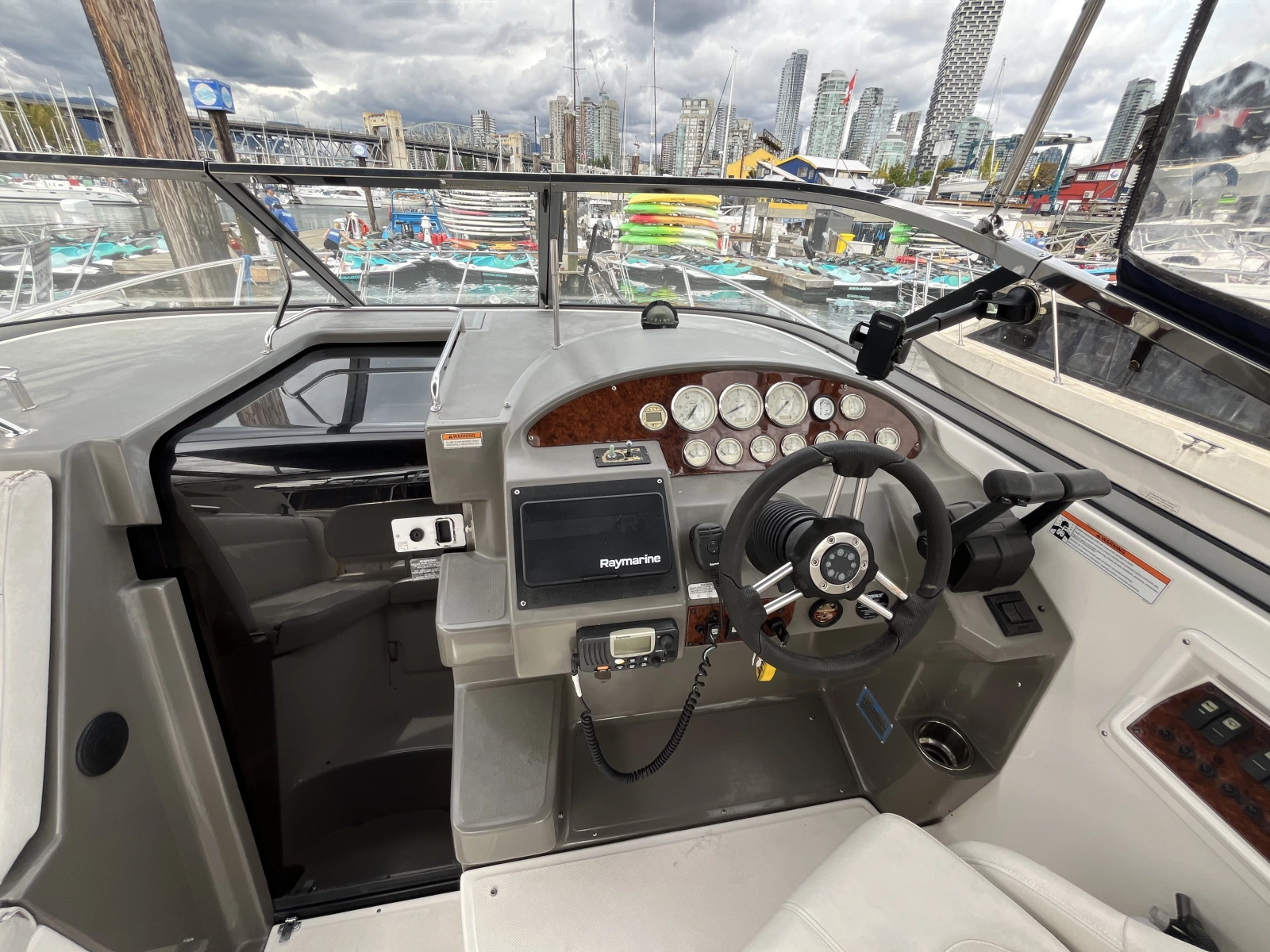 2007 Regal 2860 Window Express