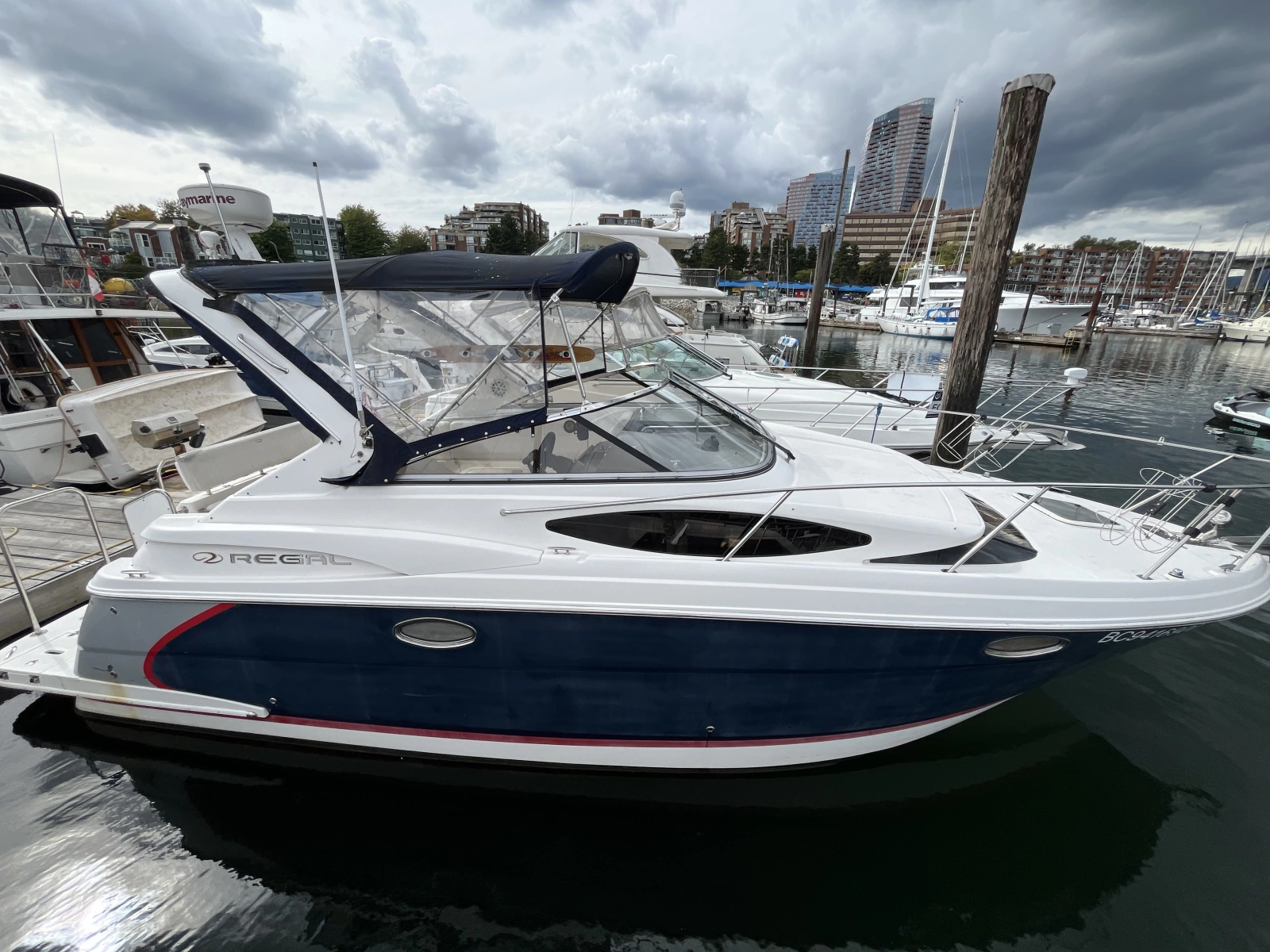 2007 Regal 2860 Window Express
