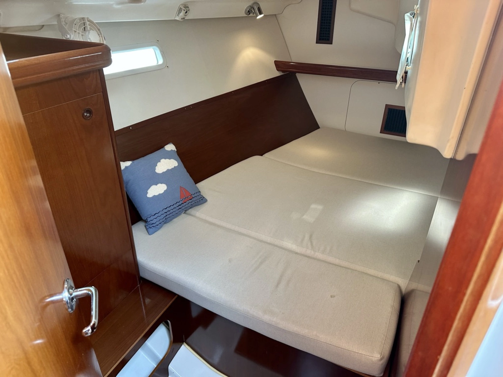 2004 Beneteau 393