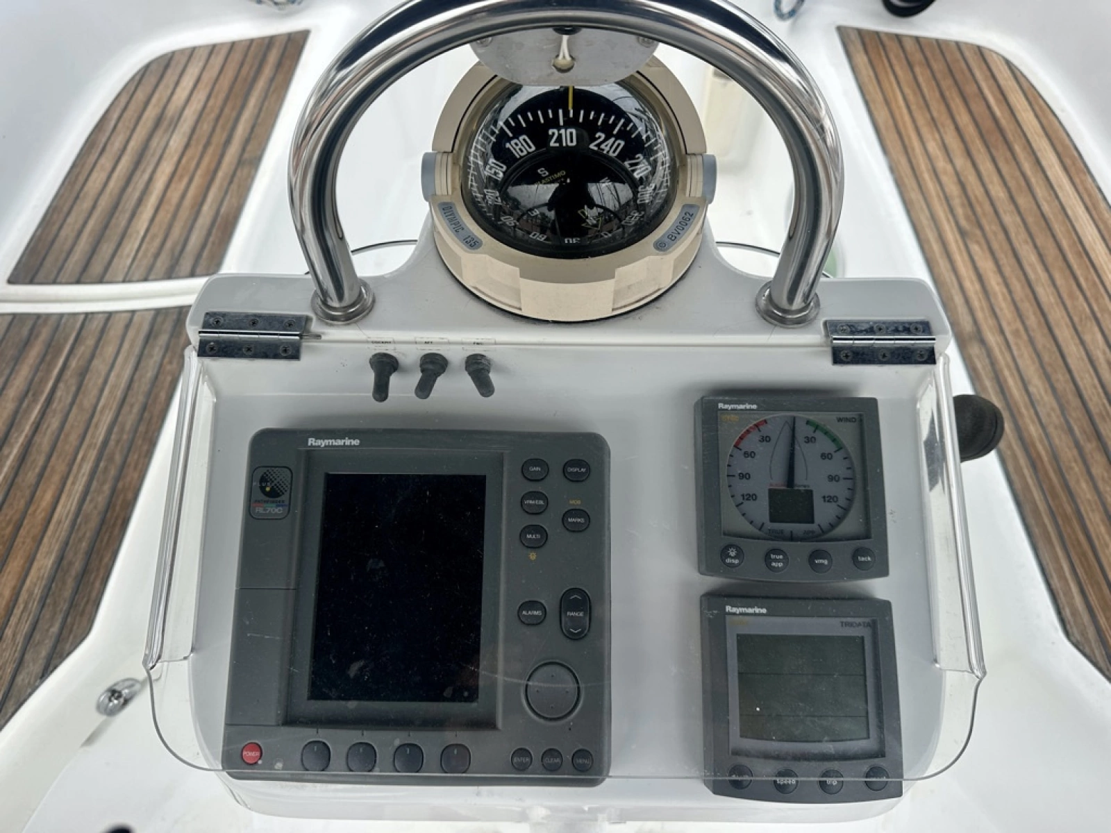 2004 Beneteau 393