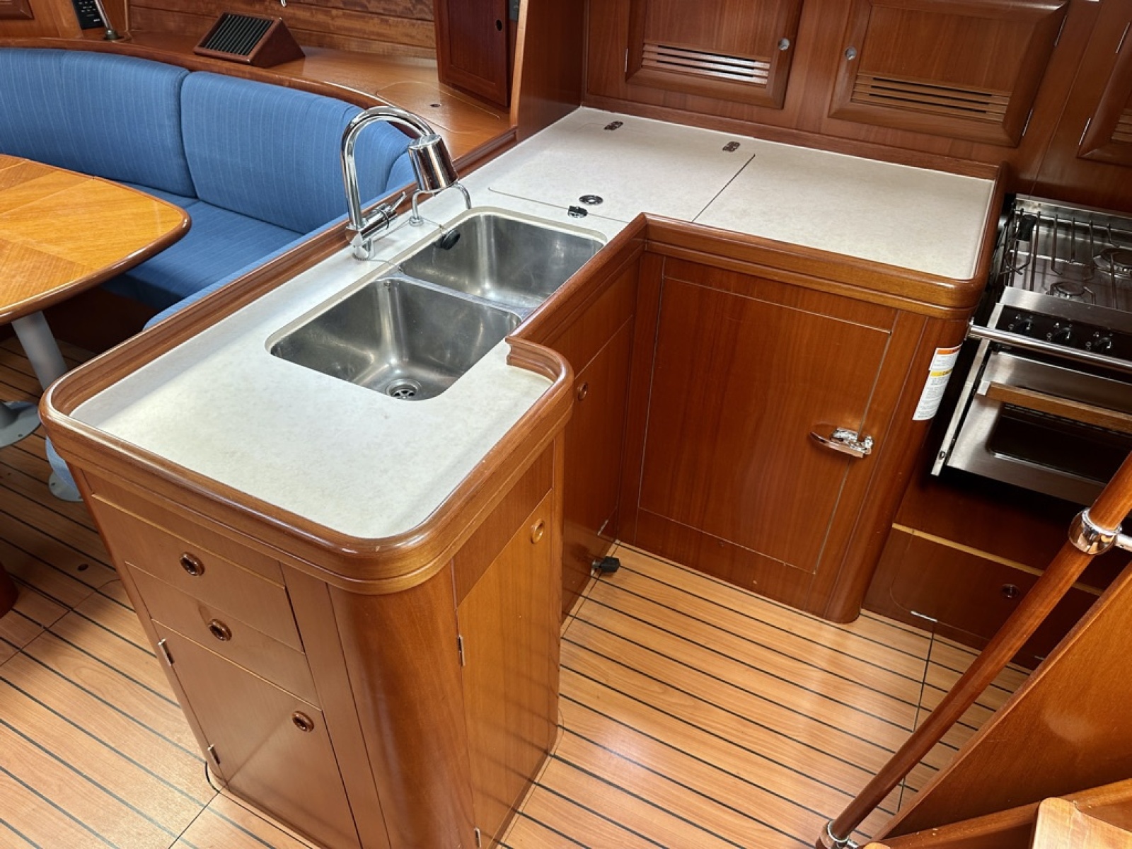 2002 Beneteau 473