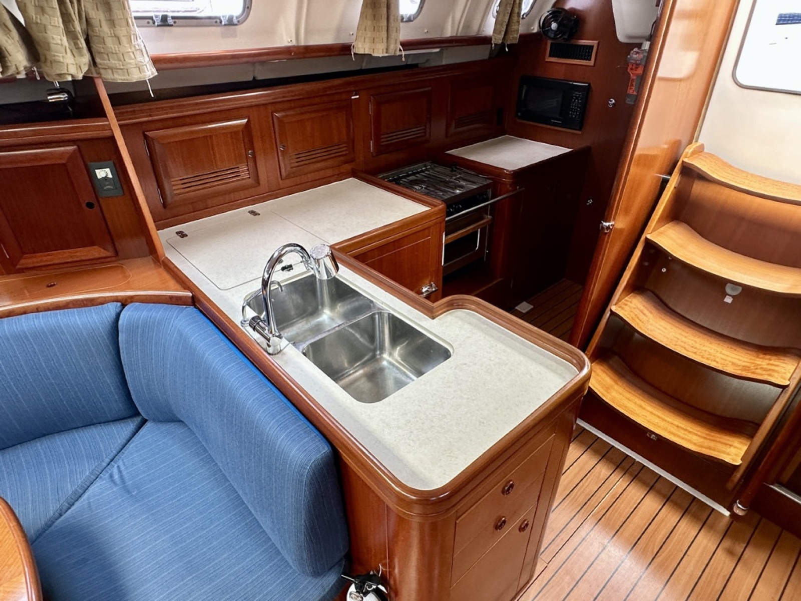2002 Beneteau 473