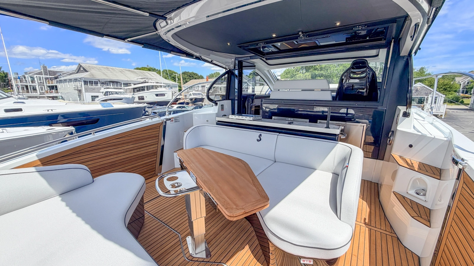 2027 Beneteau Gran Turismo 40