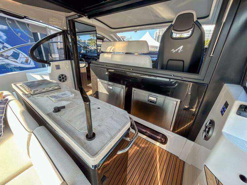 2027 Beneteau Gran Turismo 40