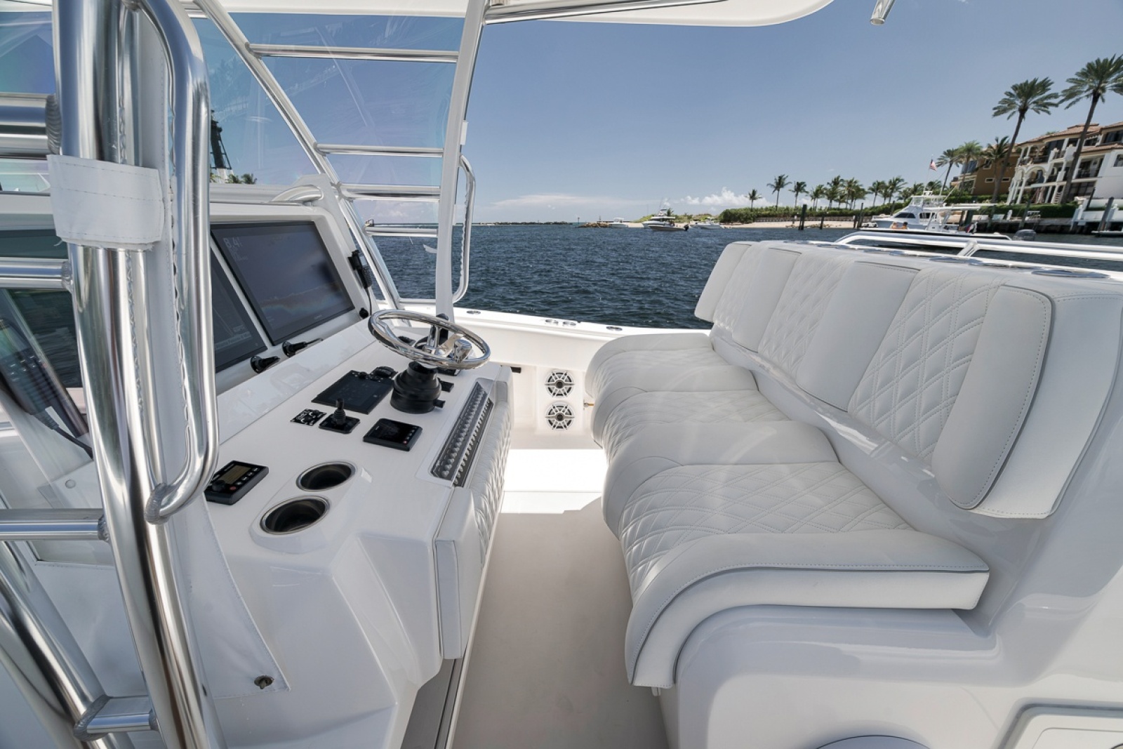 2019 Invincible 39