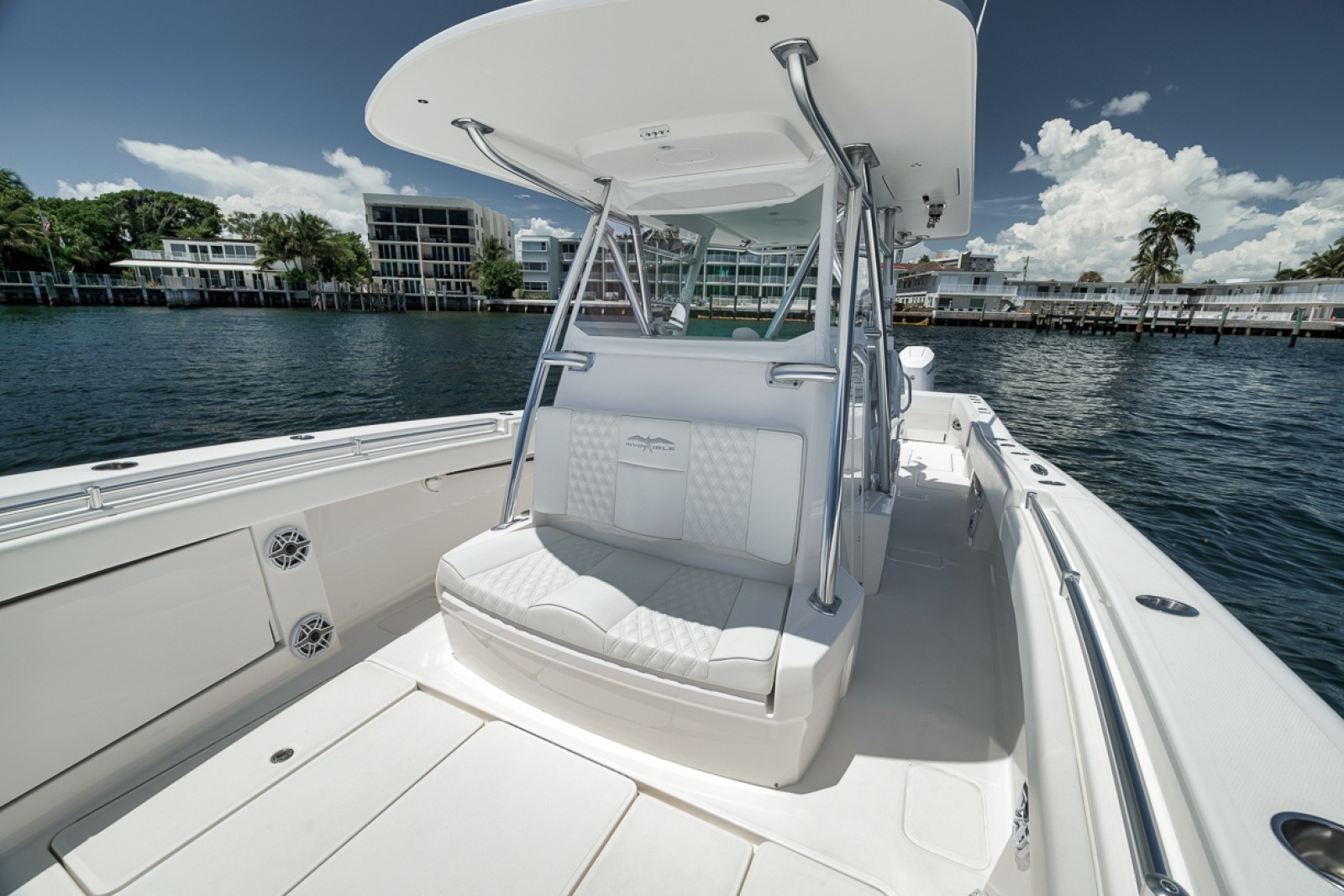 2019 Invincible 39