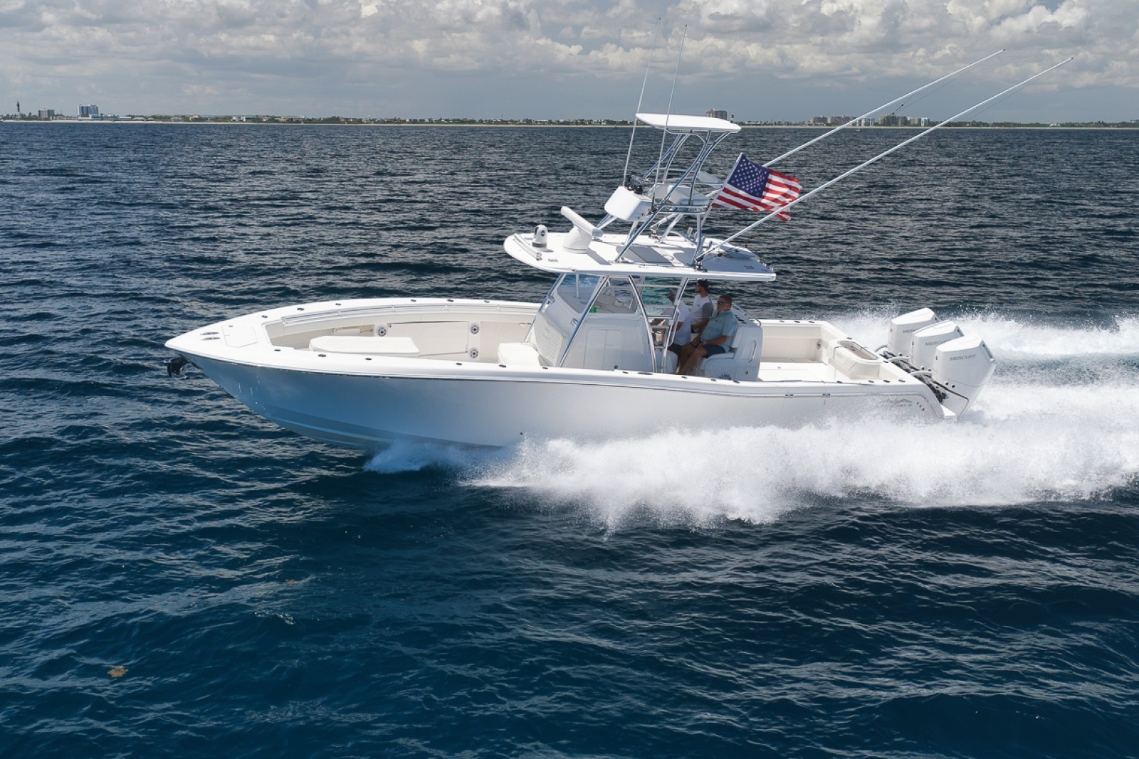 2019 Invincible 39
