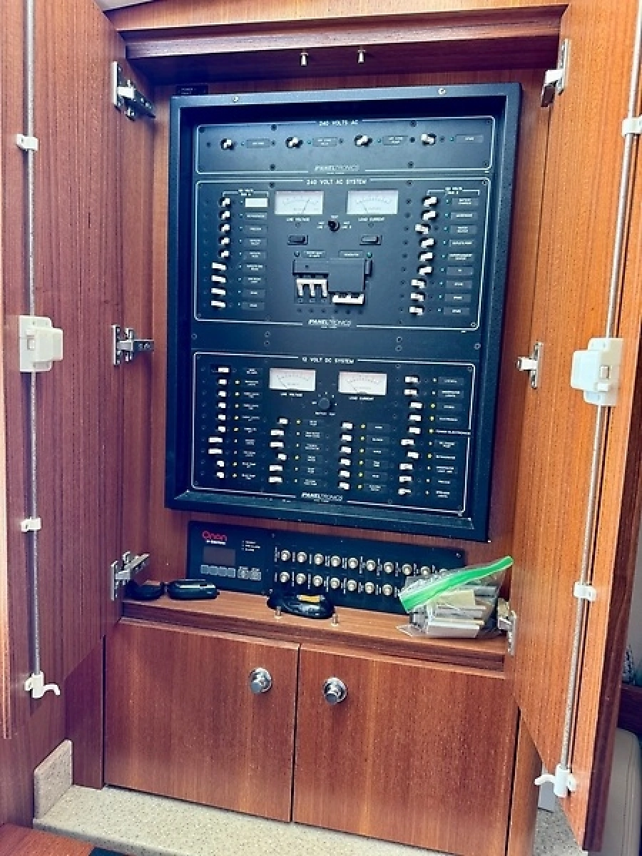 0005884670