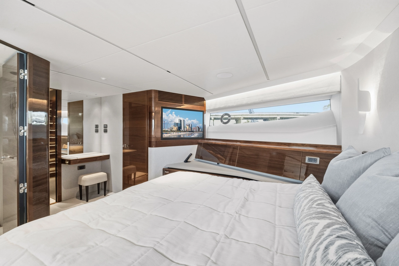 2025 Princess Y95