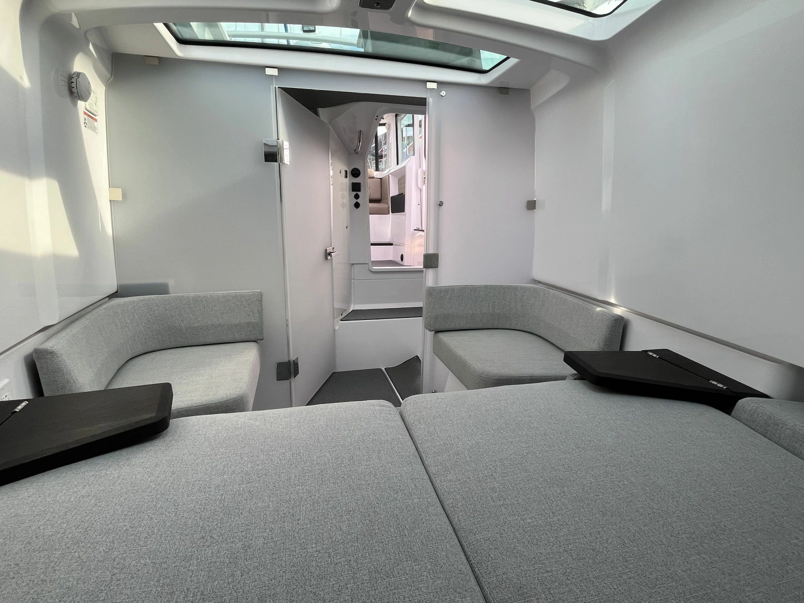 2023 Axopar 37 XC Cross Cabin