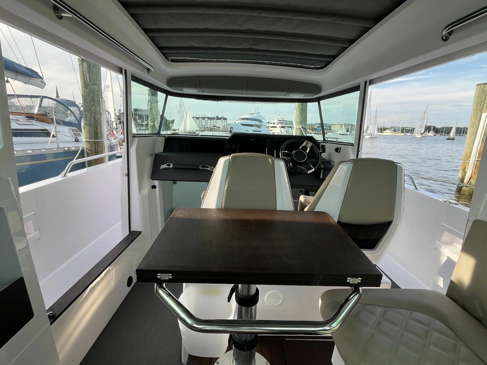2023 Axopar 37 XC Cross Cabin