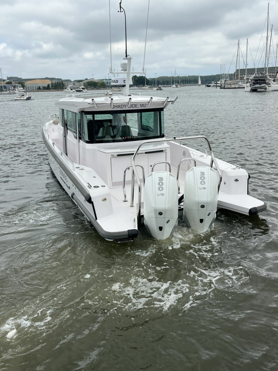 2023 Axopar 37 XC Cross Cabin
