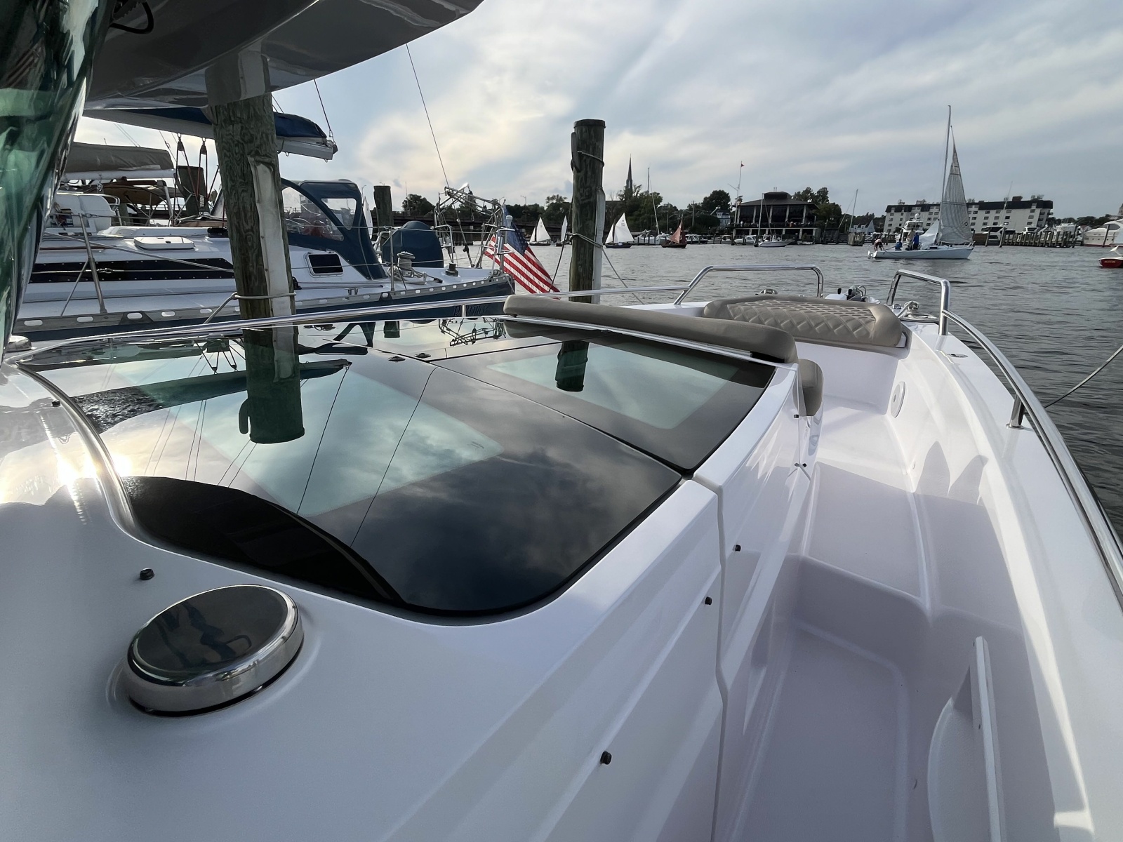 2023 Axopar 37 XC Cross Cabin