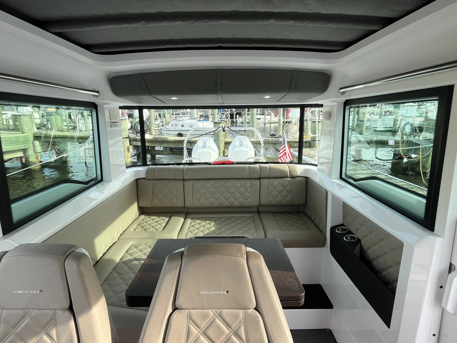 2023 Axopar 37 XC Cross Cabin