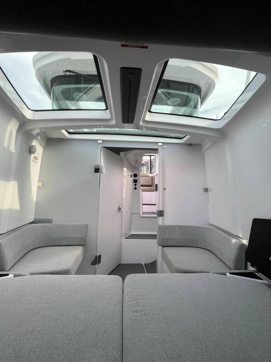 2023 Axopar 37 XC Cross Cabin