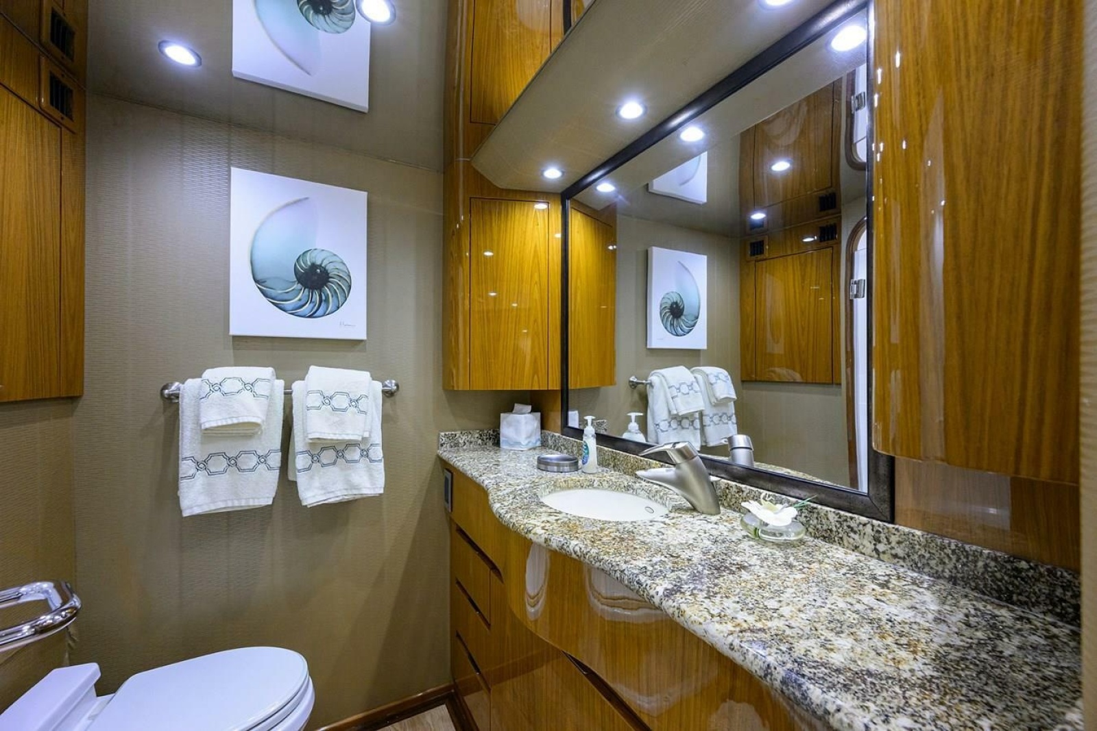 2010 Viking Enclosed Flybridge