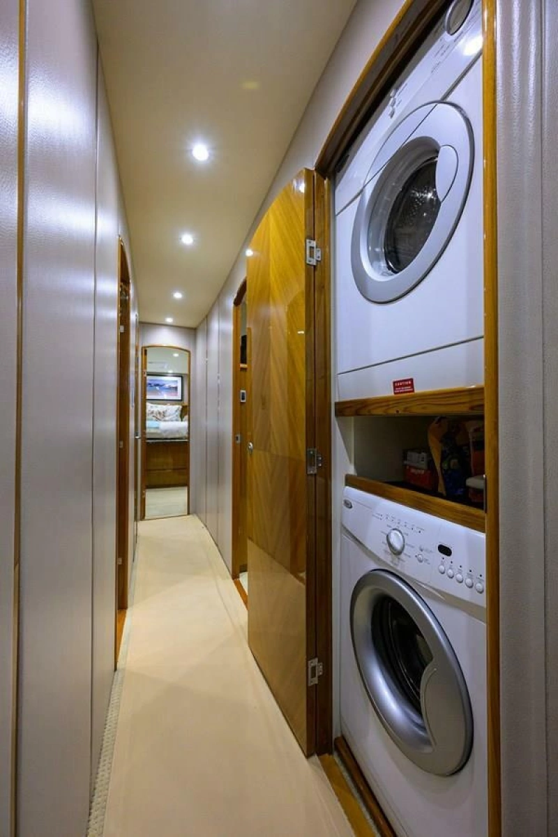 2010 Viking Enclosed Flybridge