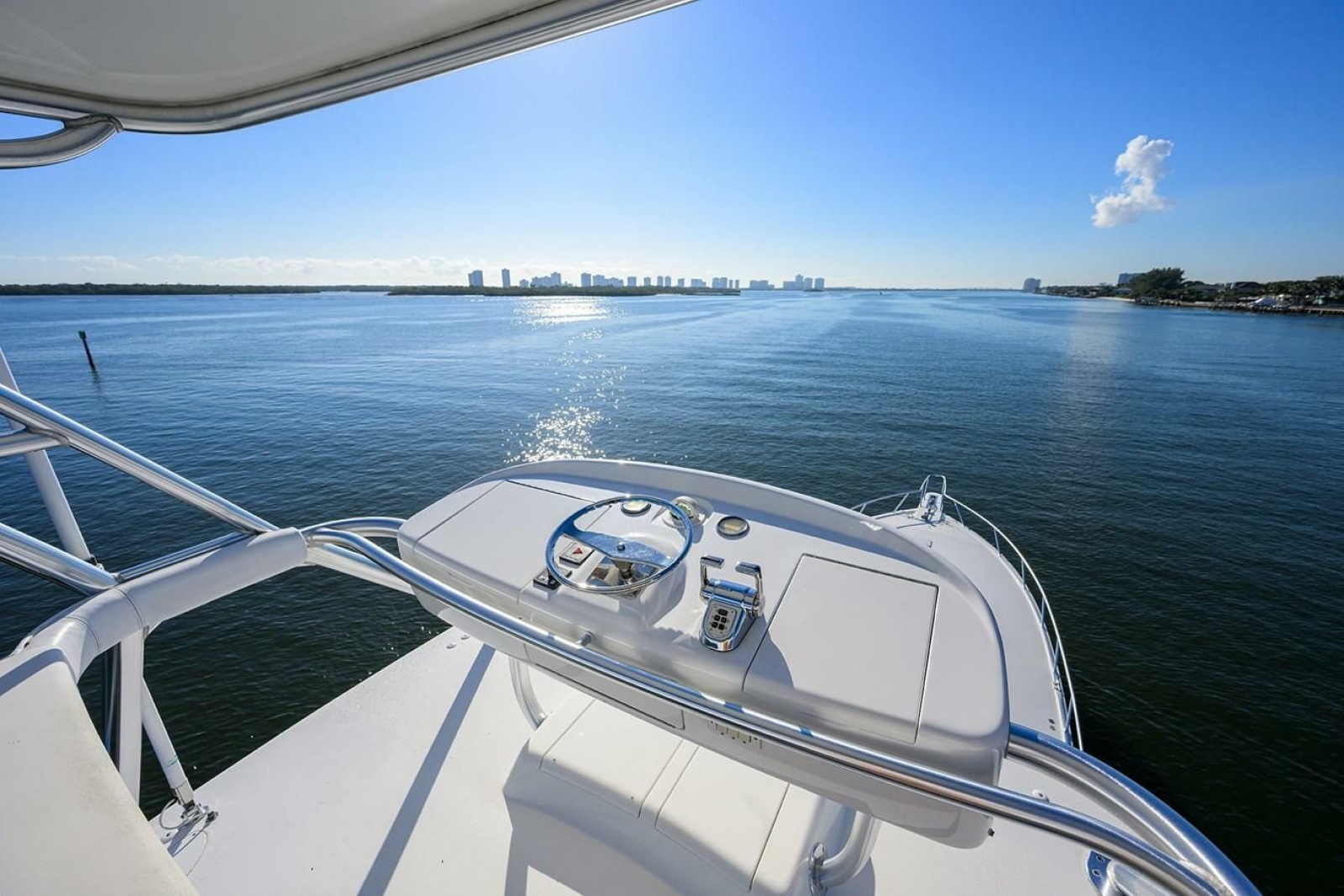 2010 Viking Enclosed Flybridge