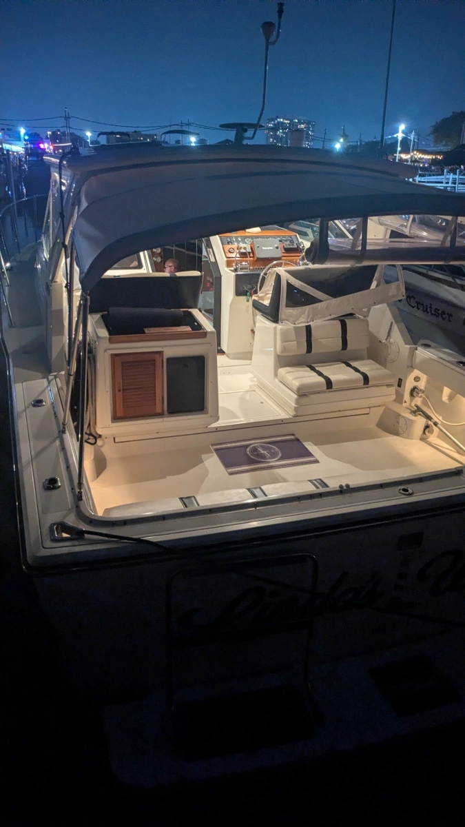 1988 Tiara Yachts 
