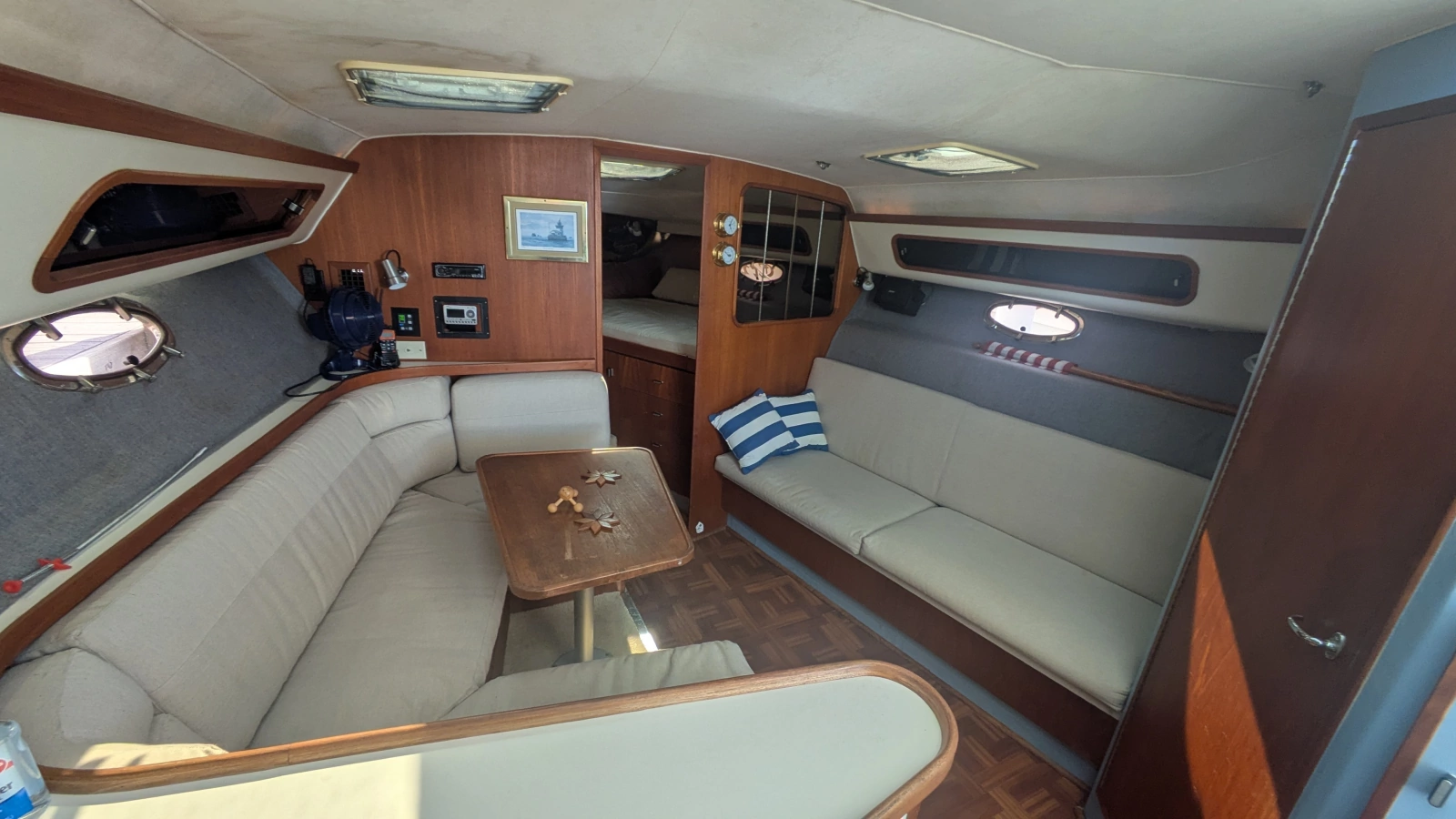 1988 Tiara Yachts 
