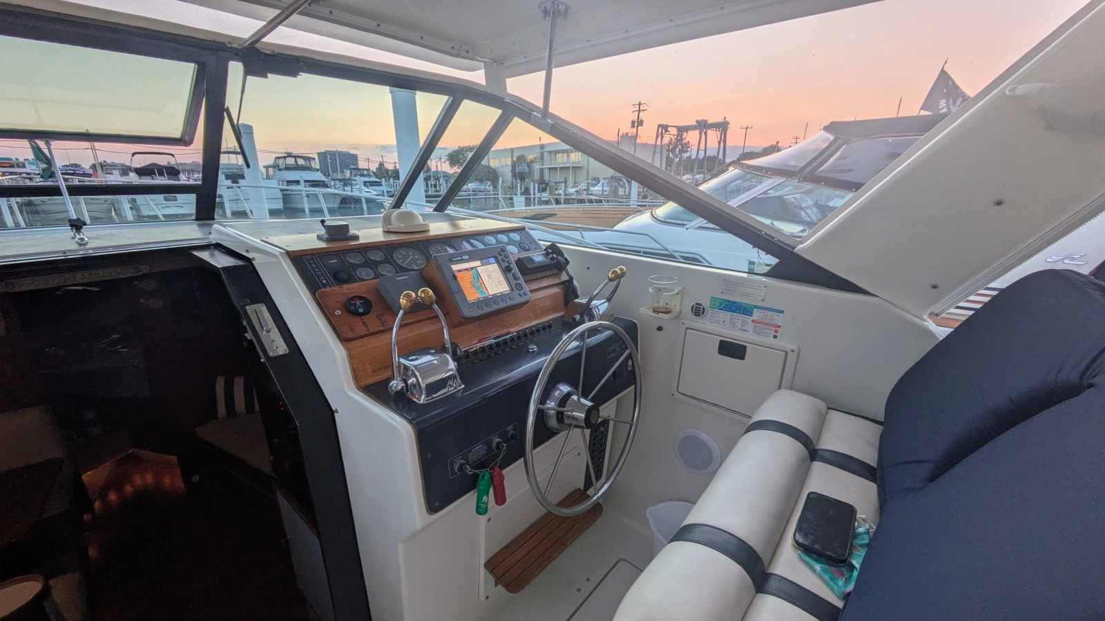 1988 Tiara Yachts 