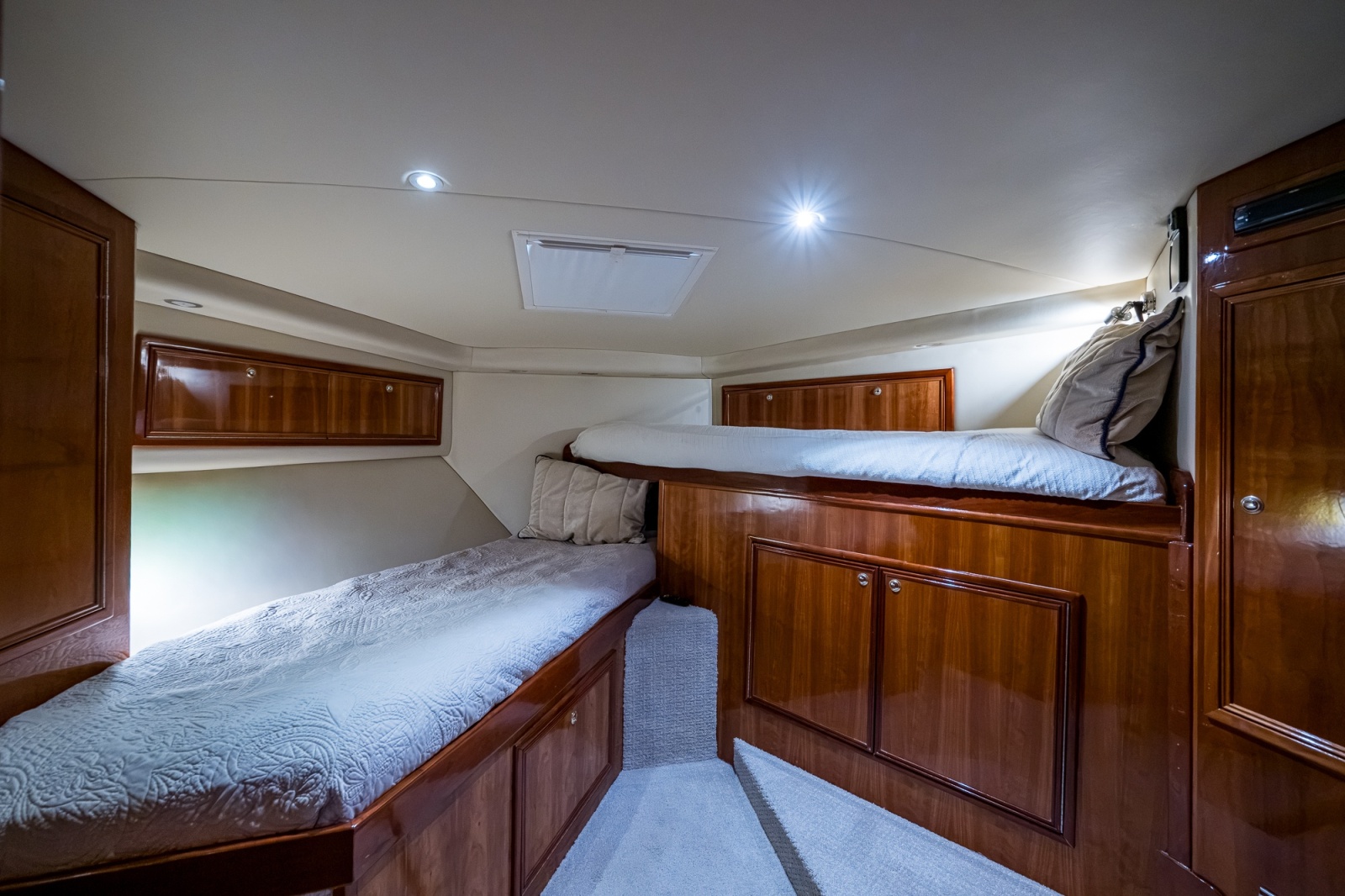 2005 Riviera 51 Flybridge