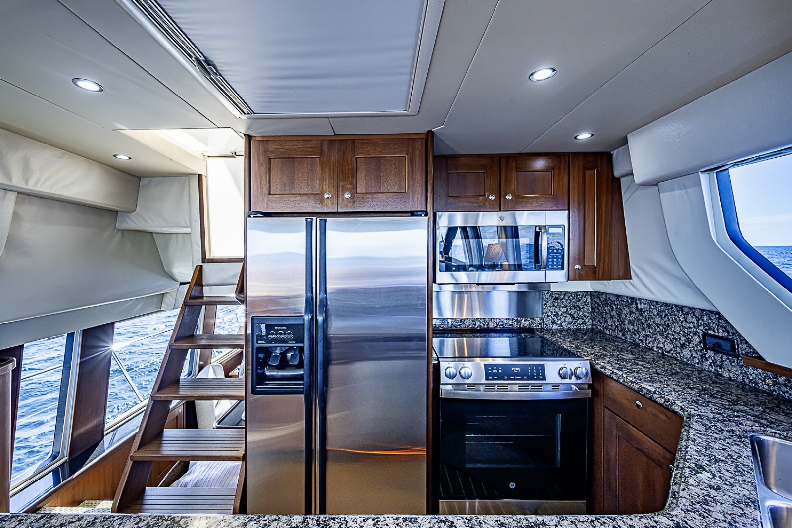 2005 Pacific Mariner 2005 Pacific Mariner Motor Yacht