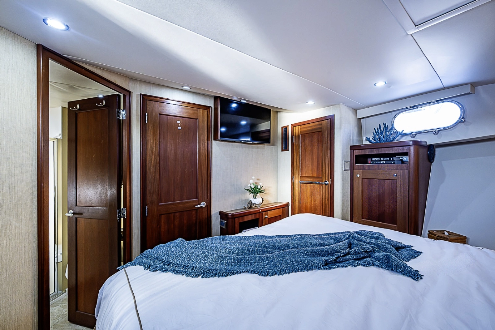 2005 Pacific Mariner 2005 Pacific Mariner Motor Yacht