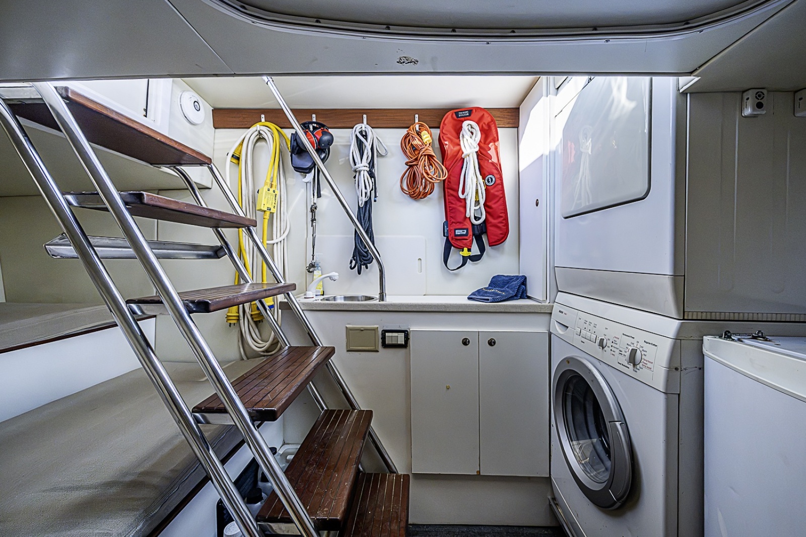 2005 Pacific Mariner 2005 Pacific Mariner Motor Yacht