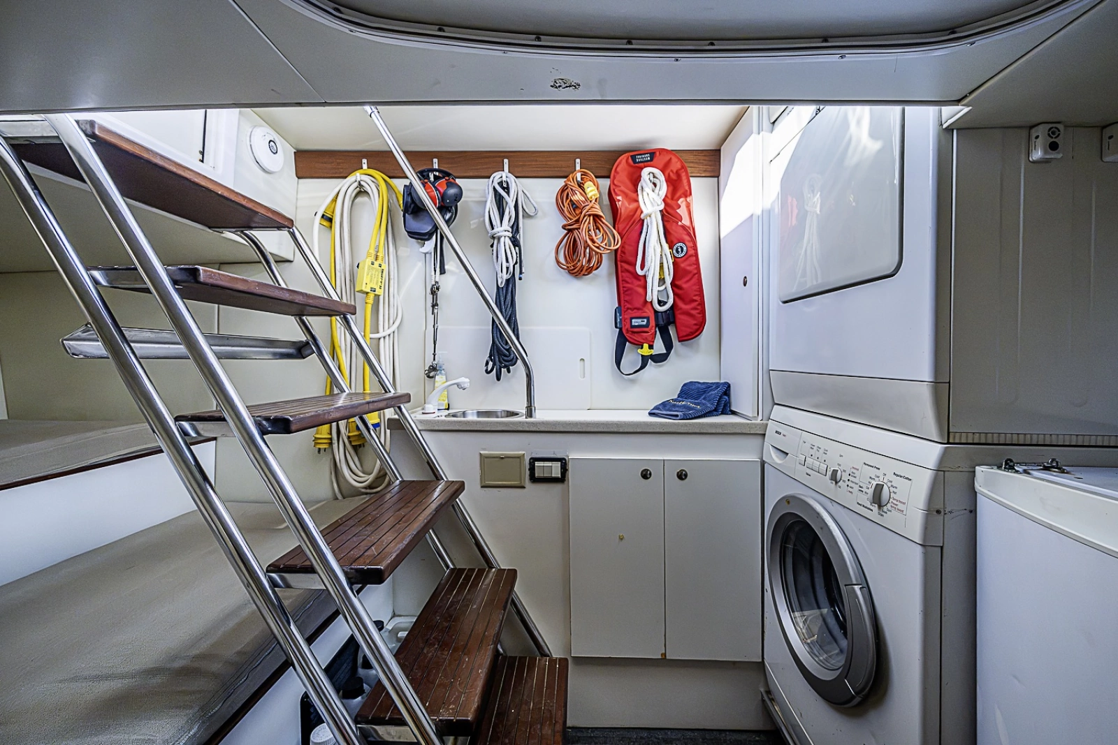 2005 Pacific Mariner 2005 Pacific Mariner Motor Yacht