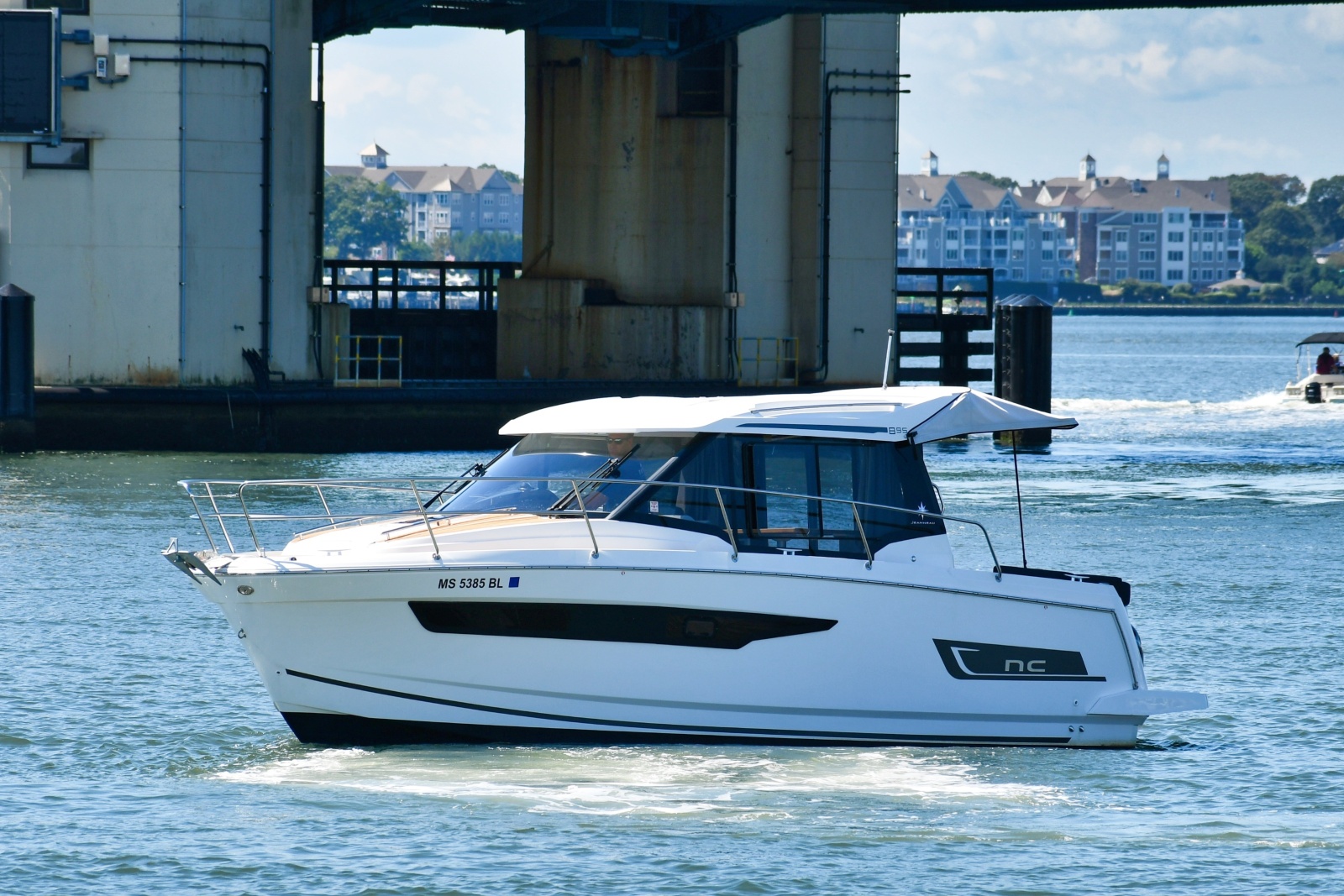 2019 Jeanneau NC 895
