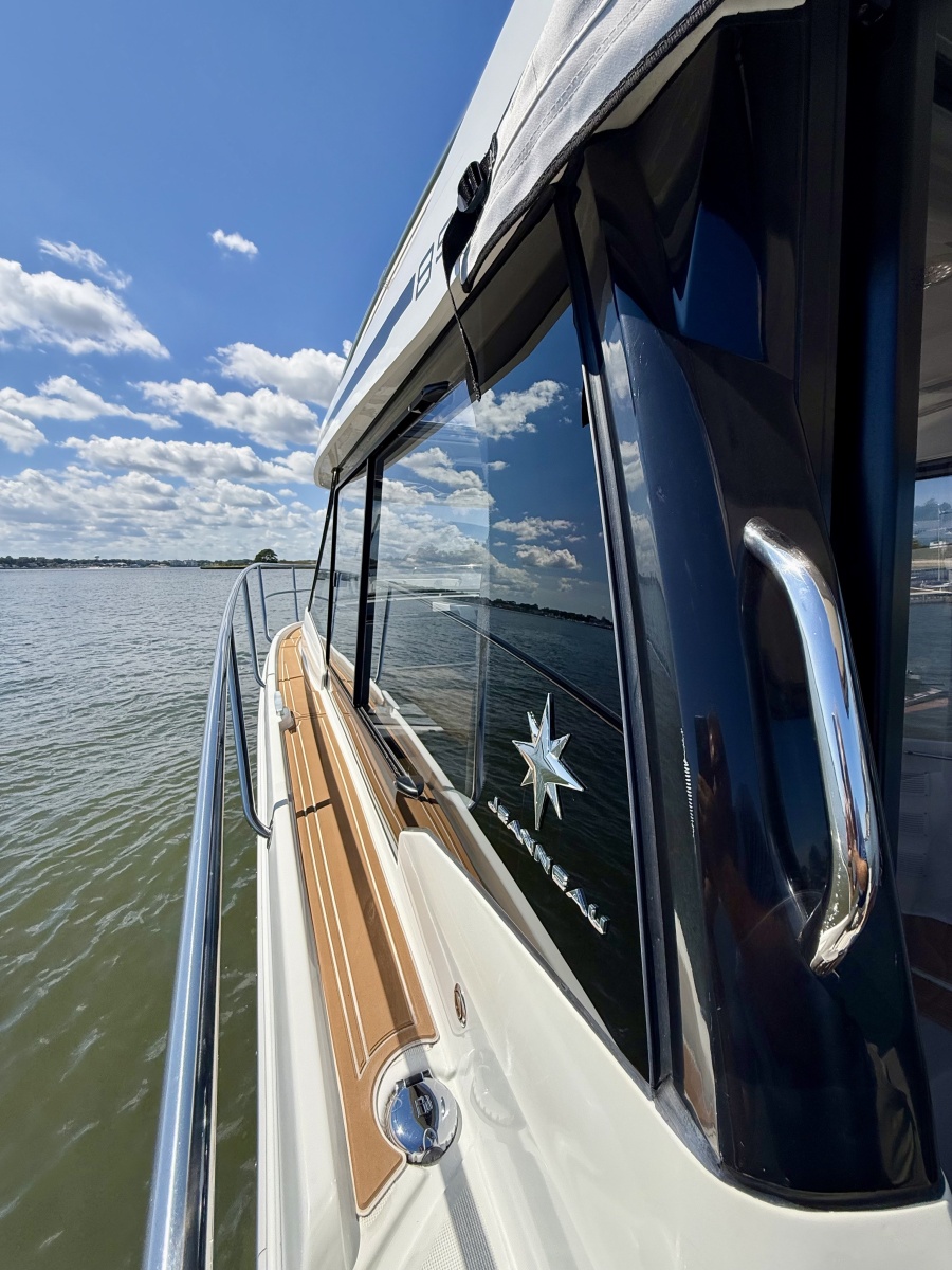 2019 Jeanneau NC 895