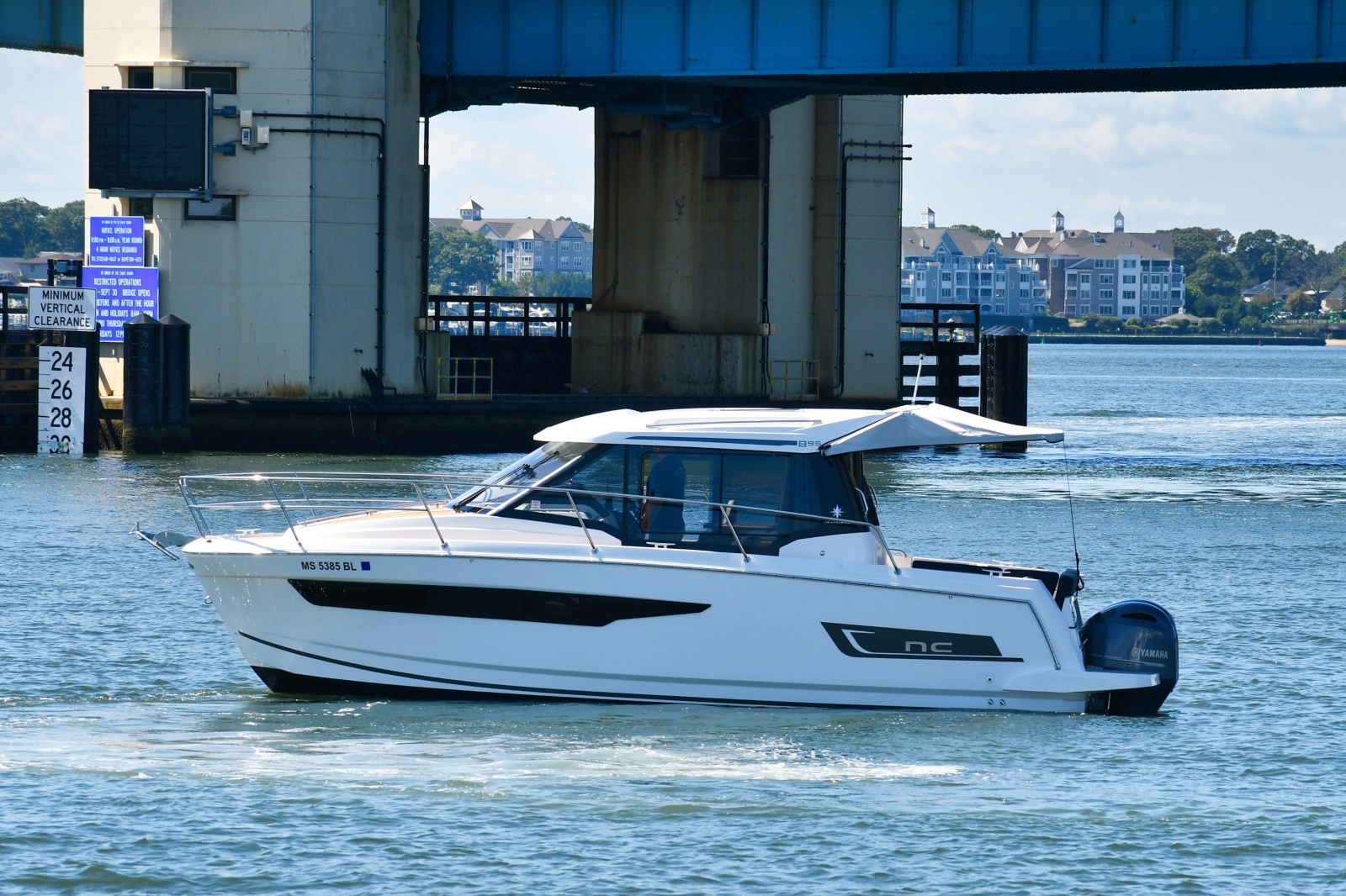 2019 Jeanneau NC 895