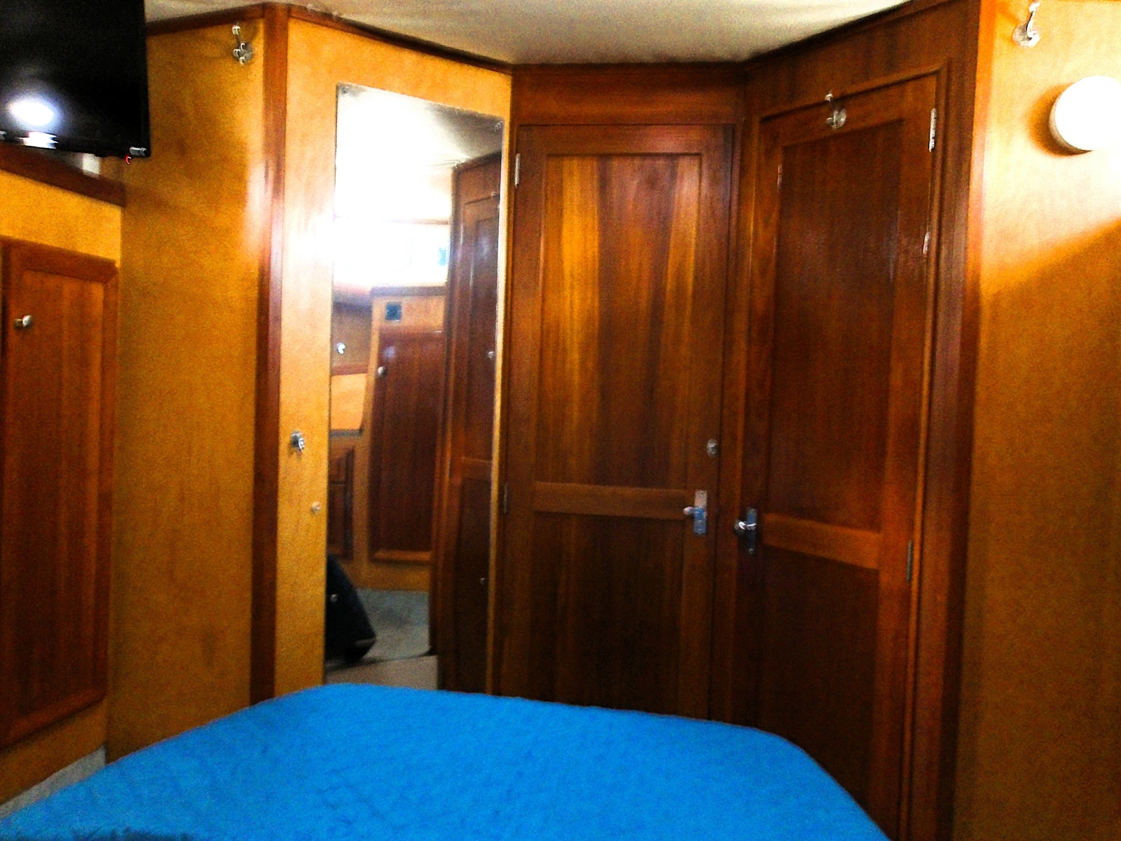 1990 Shannon Voyager 36