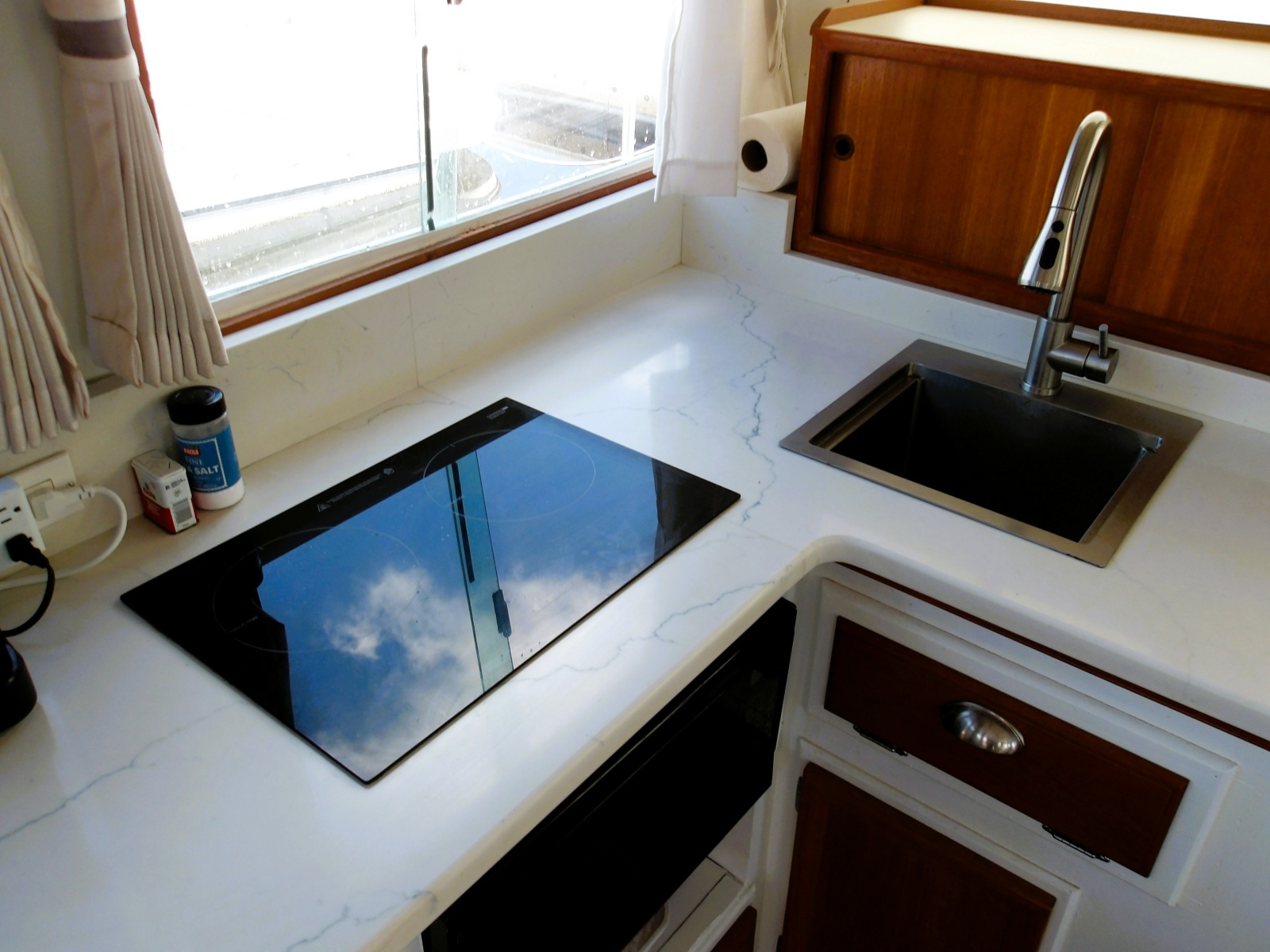 1990 Shannon Voyager 36
