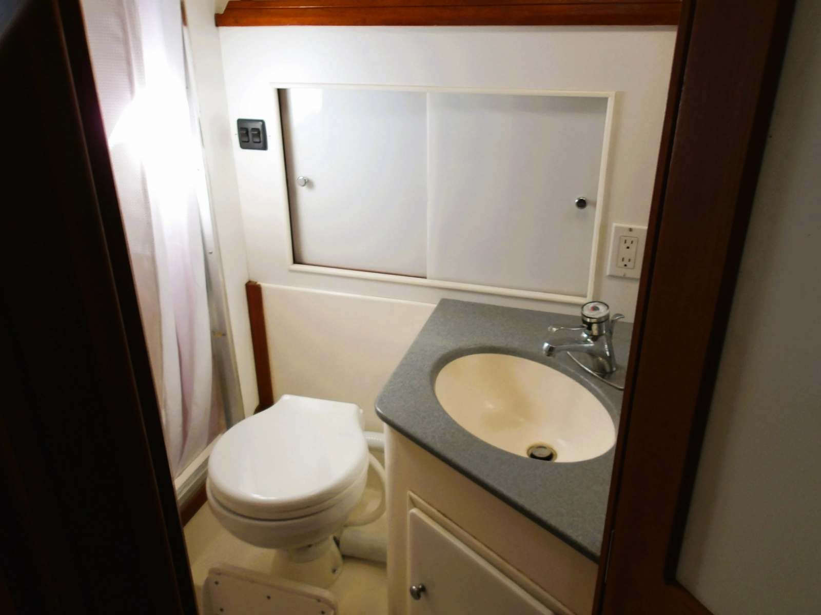 1990 Shannon Voyager 36