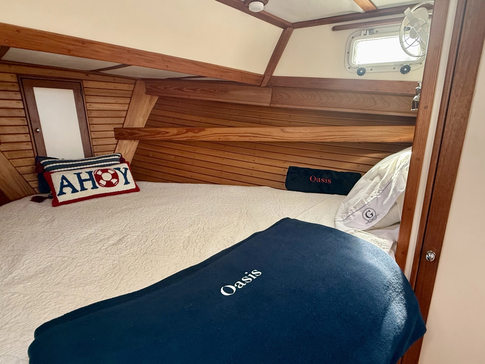 1987 Wilbur Flybridge Cruiser