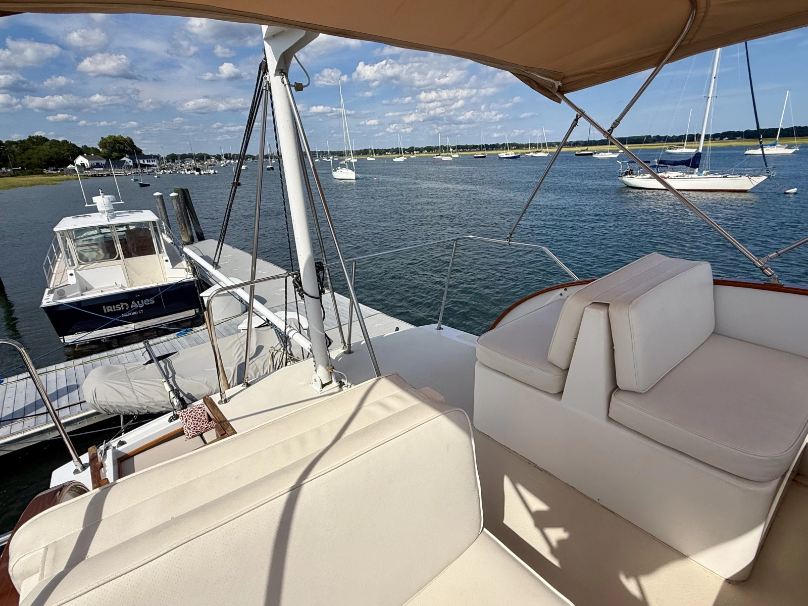 1987 Wilbur Flybridge Cruiser