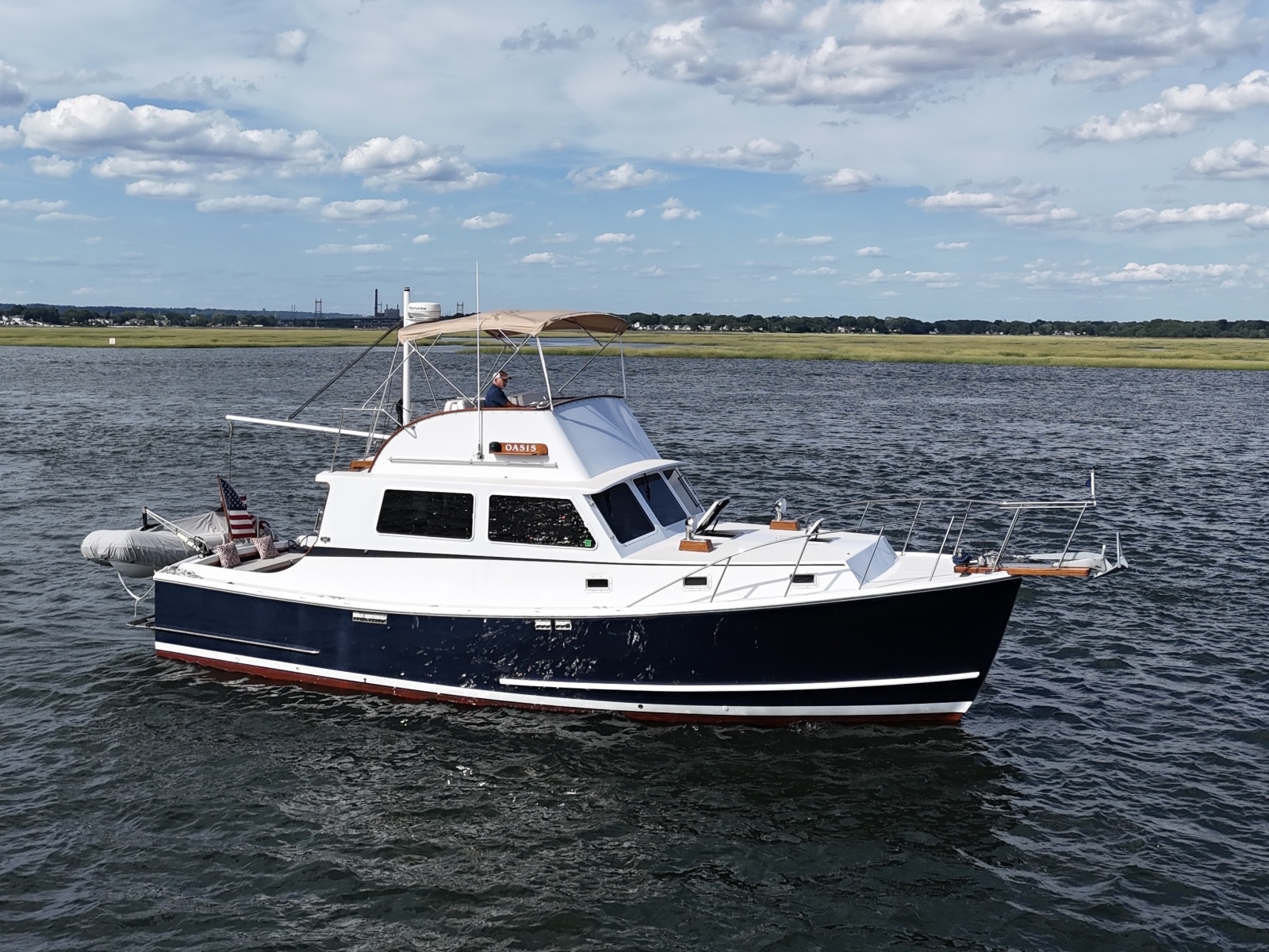 1987 Wilbur Flybridge Cruiser