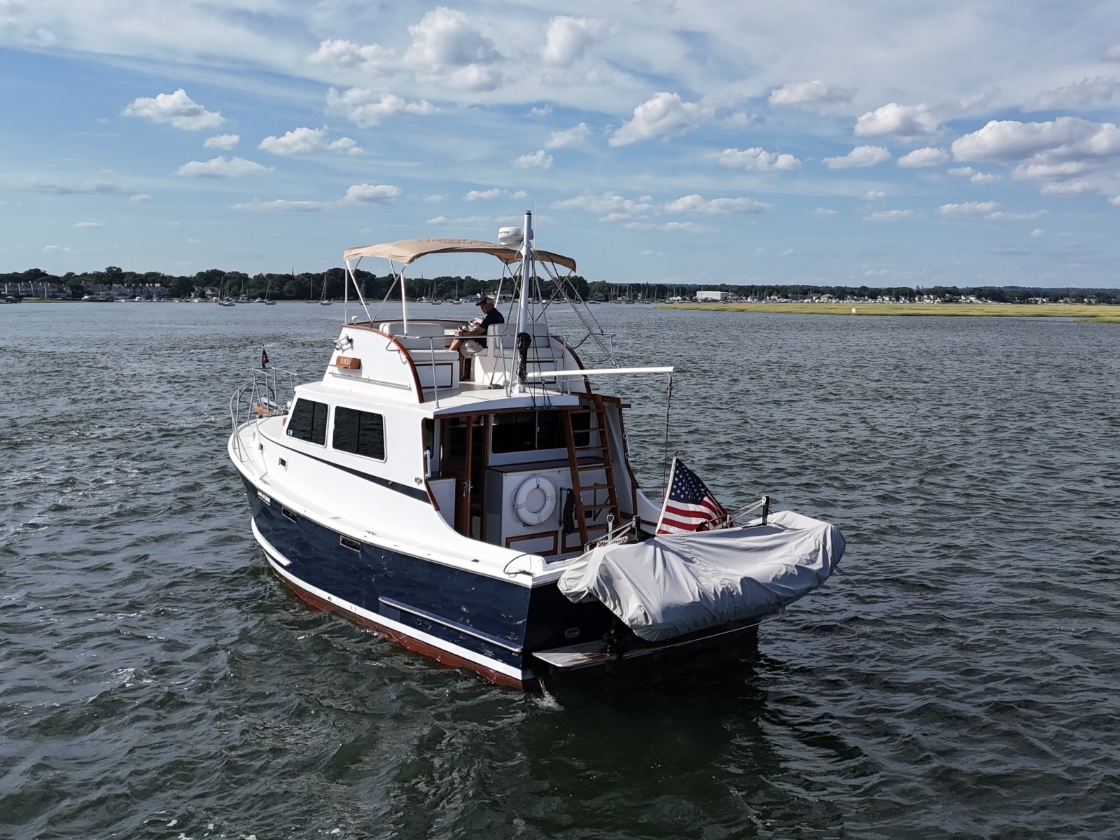 1987 Wilbur Flybridge Cruiser