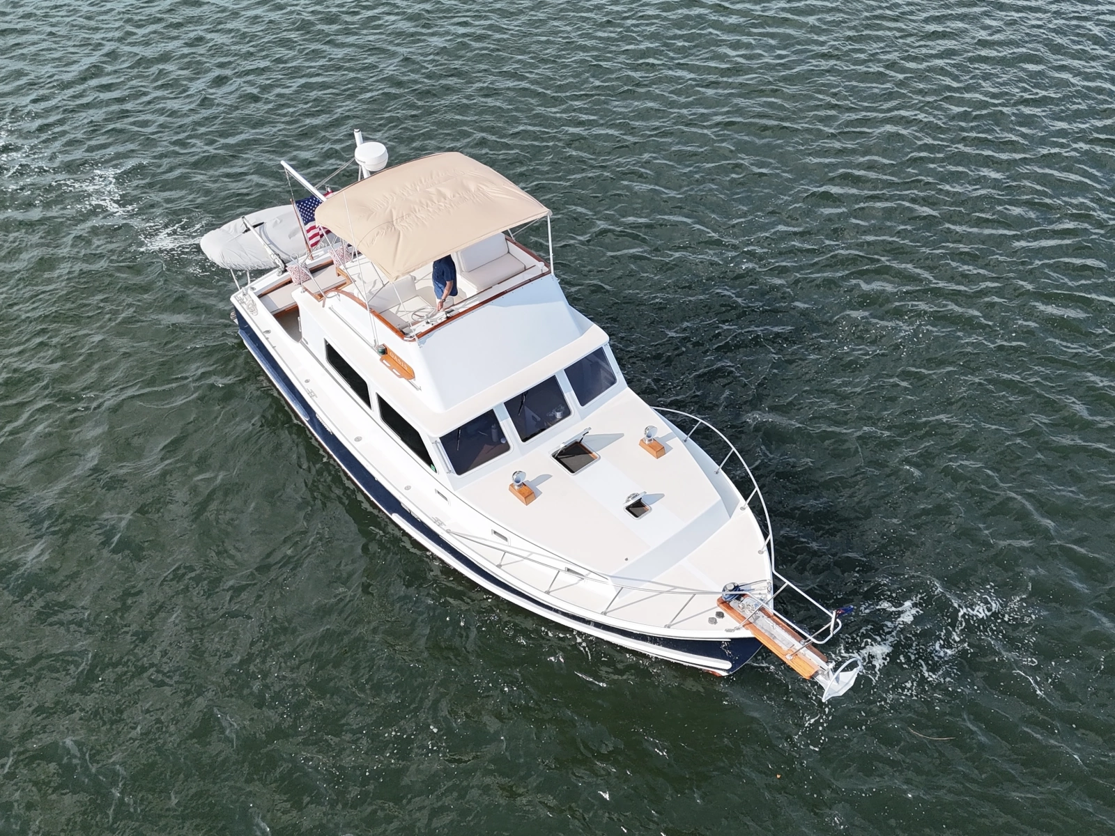 1987 Wilbur Flybridge Cruiser
