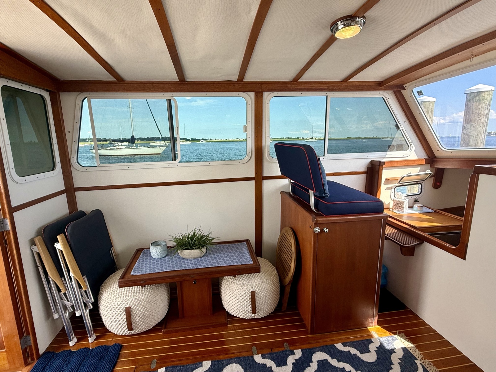 1987 Wilbur Flybridge Cruiser
