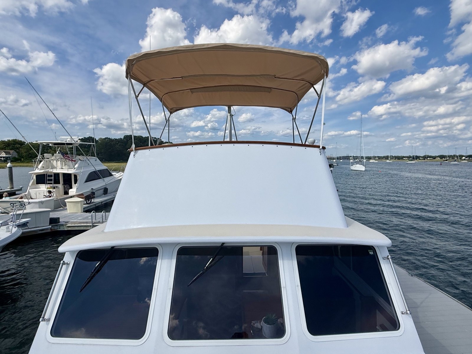 1987 Wilbur Flybridge Cruiser