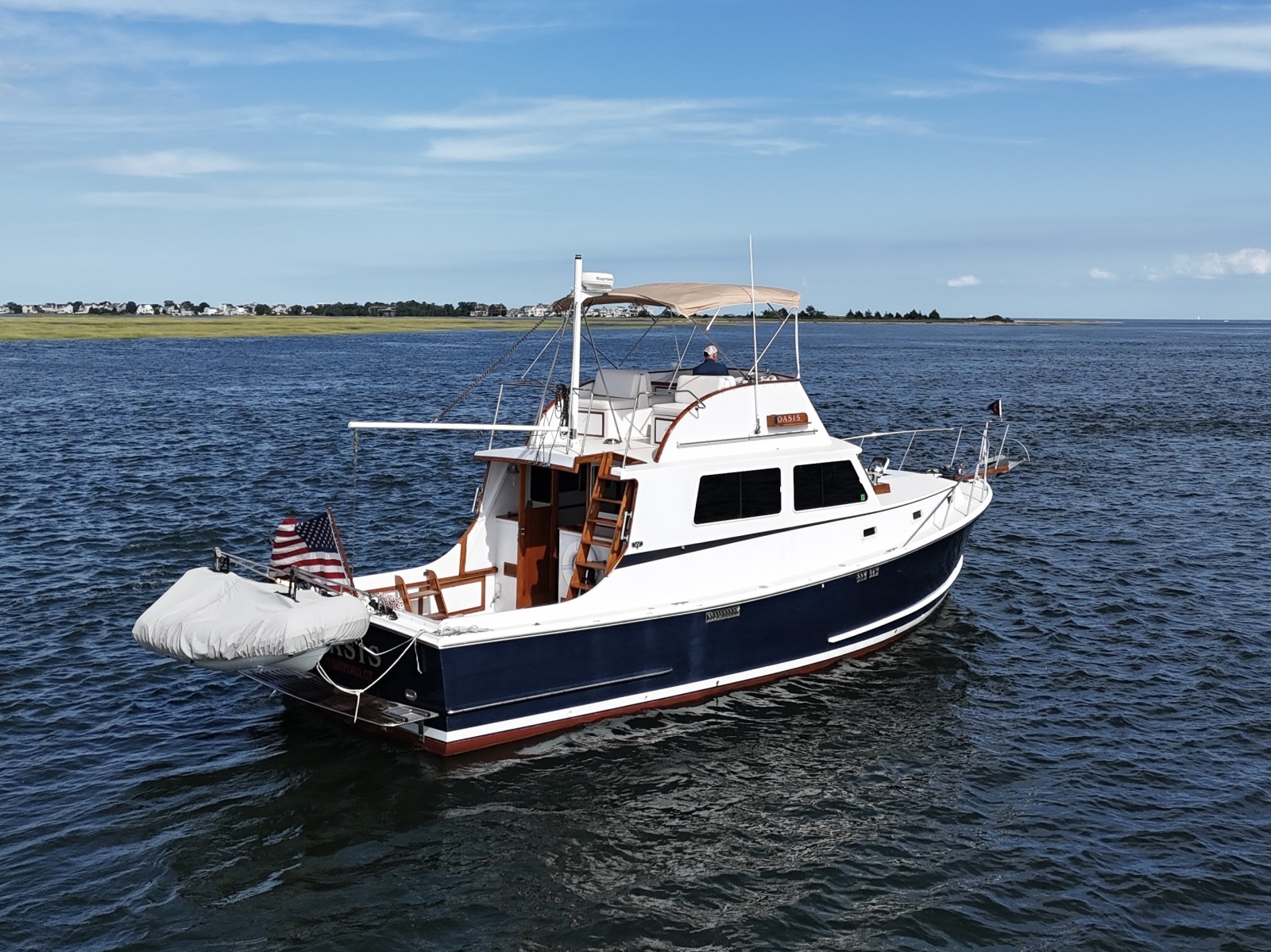 1987 Wilbur Flybridge Cruiser