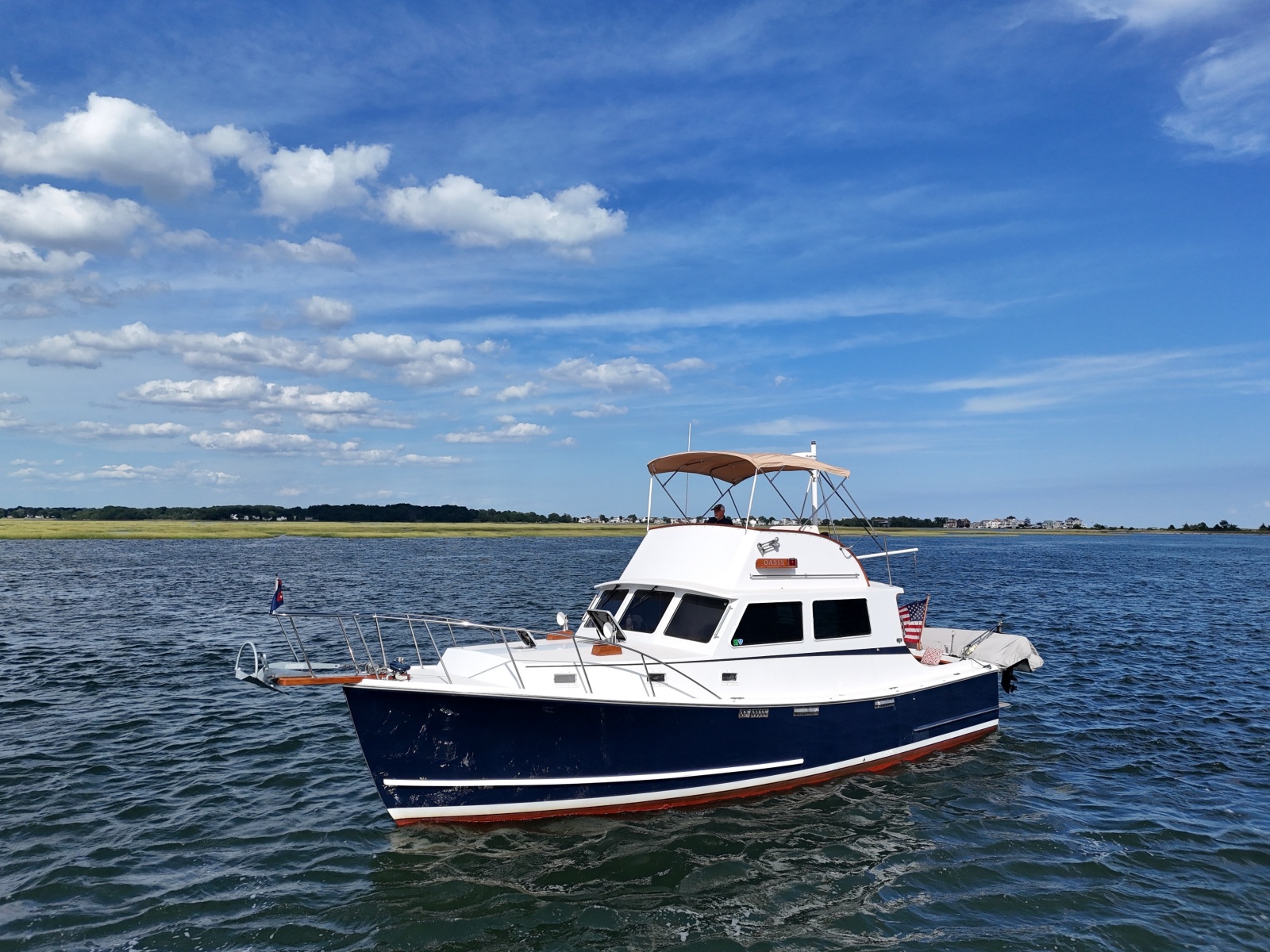 1987 Wilbur Flybridge Cruiser