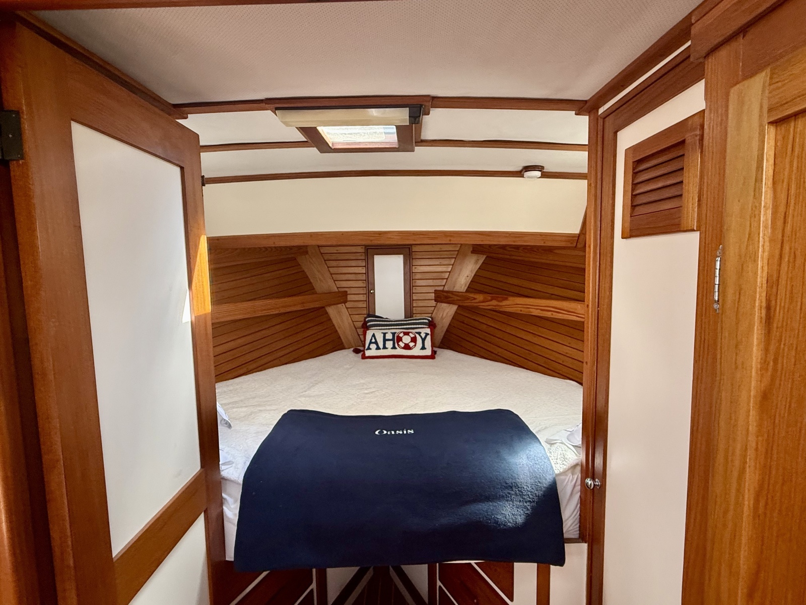 1987 Wilbur Flybridge Cruiser