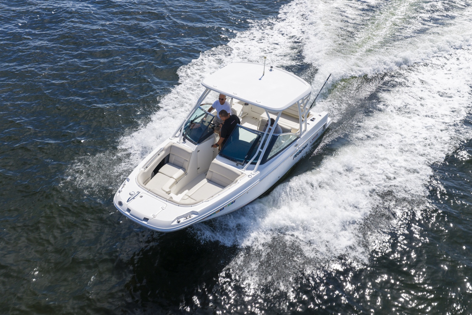 2016 Boston Whaler 230 VANTAGE